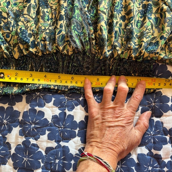 Bold and beautiful one size ladies topper art silk made in India stretchy waist - Picture 7 of 10